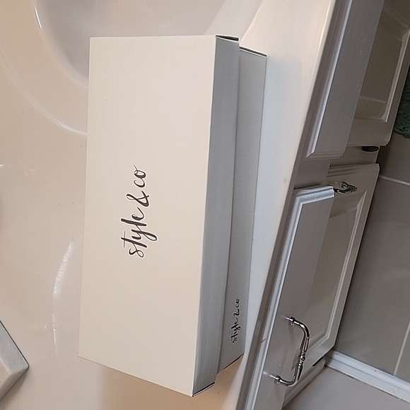 Style&Co Angelyn Flat Black SZ10 NIB - Picture 6 of 7